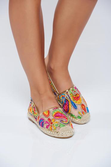 Krém espadrilles a talp nagyon könnyű hímzett betétekkel