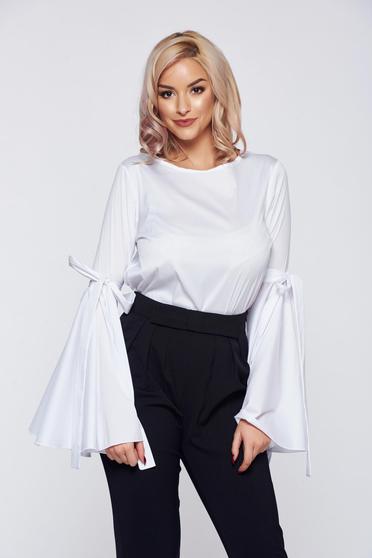 Fehér PrettyGirl elegáns női blúz harang ujjakkal