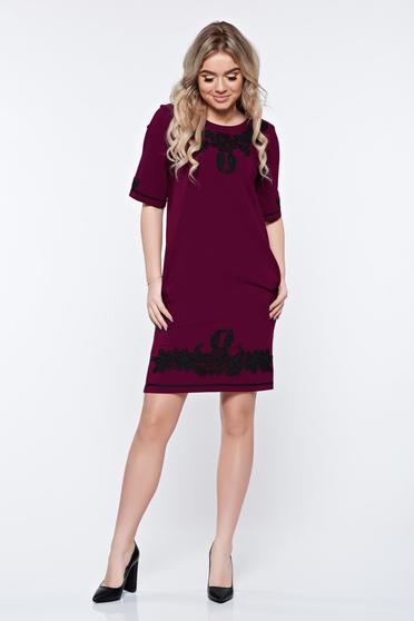 Lila LaDonna elegáns zsebes ruha hímzett betétekkel