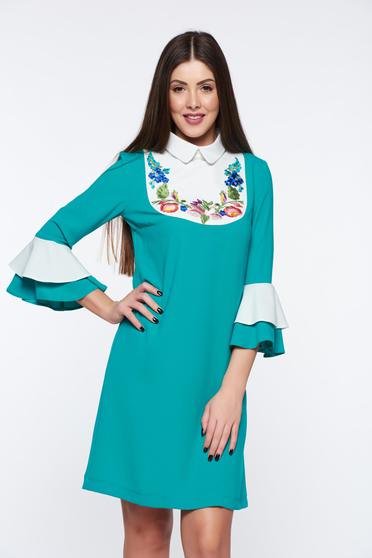 Zöld LaDonna elegáns bő szabású hímzett ruha harang ujjakkal