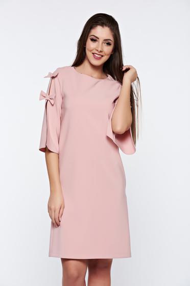 Rózsaszínű LaDonna elegáns bő szabás ruha kivágott ujjrész
