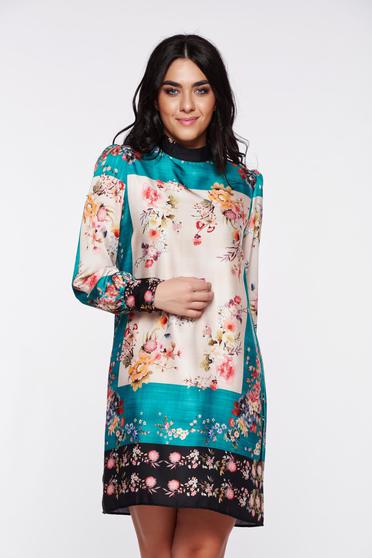 Krém PrettyGirl elegáns bő szabásű ruha belső béléssel szatén anyagból