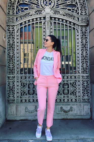 Pink Artista irodai blézer belső béléssel kiegészítőkkel ellátott zsebek rugalmatlan szövet