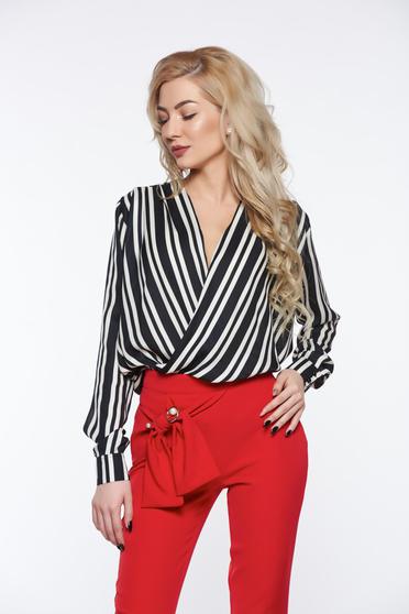 Fekete PrettyGirl elegáns átfedéses bő szabás női blúz szatén anyagból