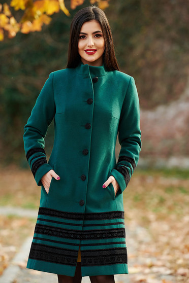 Zöld LaDonna nagykabát elegáns szövettel karcsusított szabás belső béléssel zsebes bársony panelekkel
