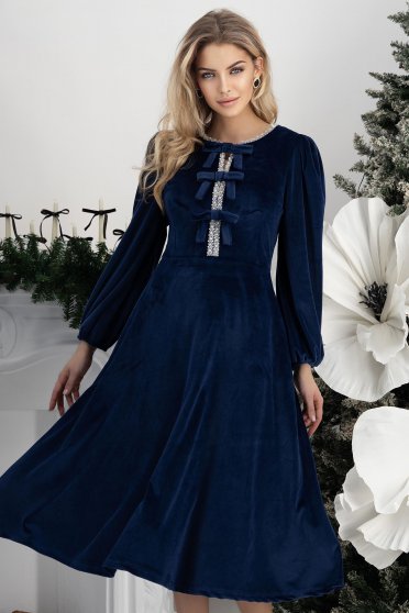 Szett - ruha, kiegészítők, kendő